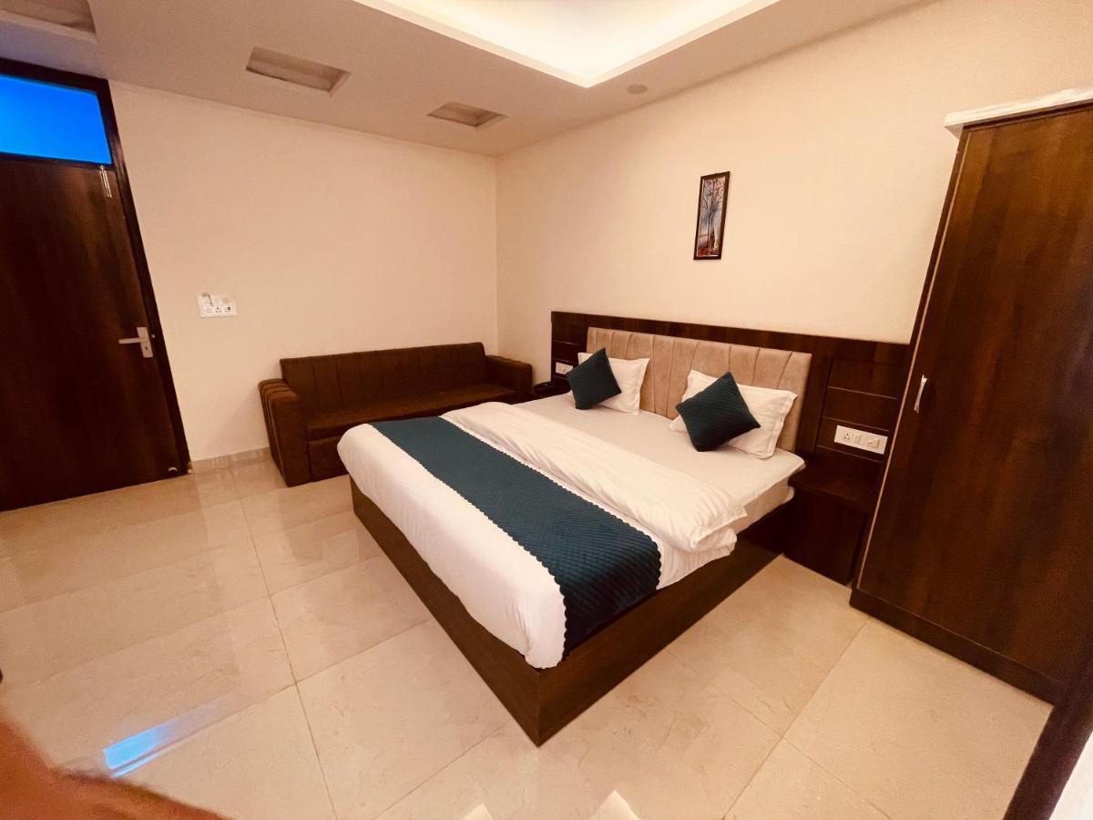 Divine Ganga - Luxury Comfort ! Travellers Delight ! Budget Friendly ! Prime Location ! Guest Favourite Haridwār Zewnętrze zdjęcie